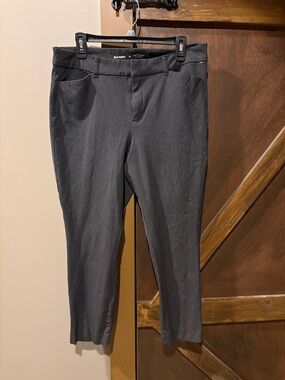 Old Navy Women's Charcoal Gray “pixie skinny” Jeans